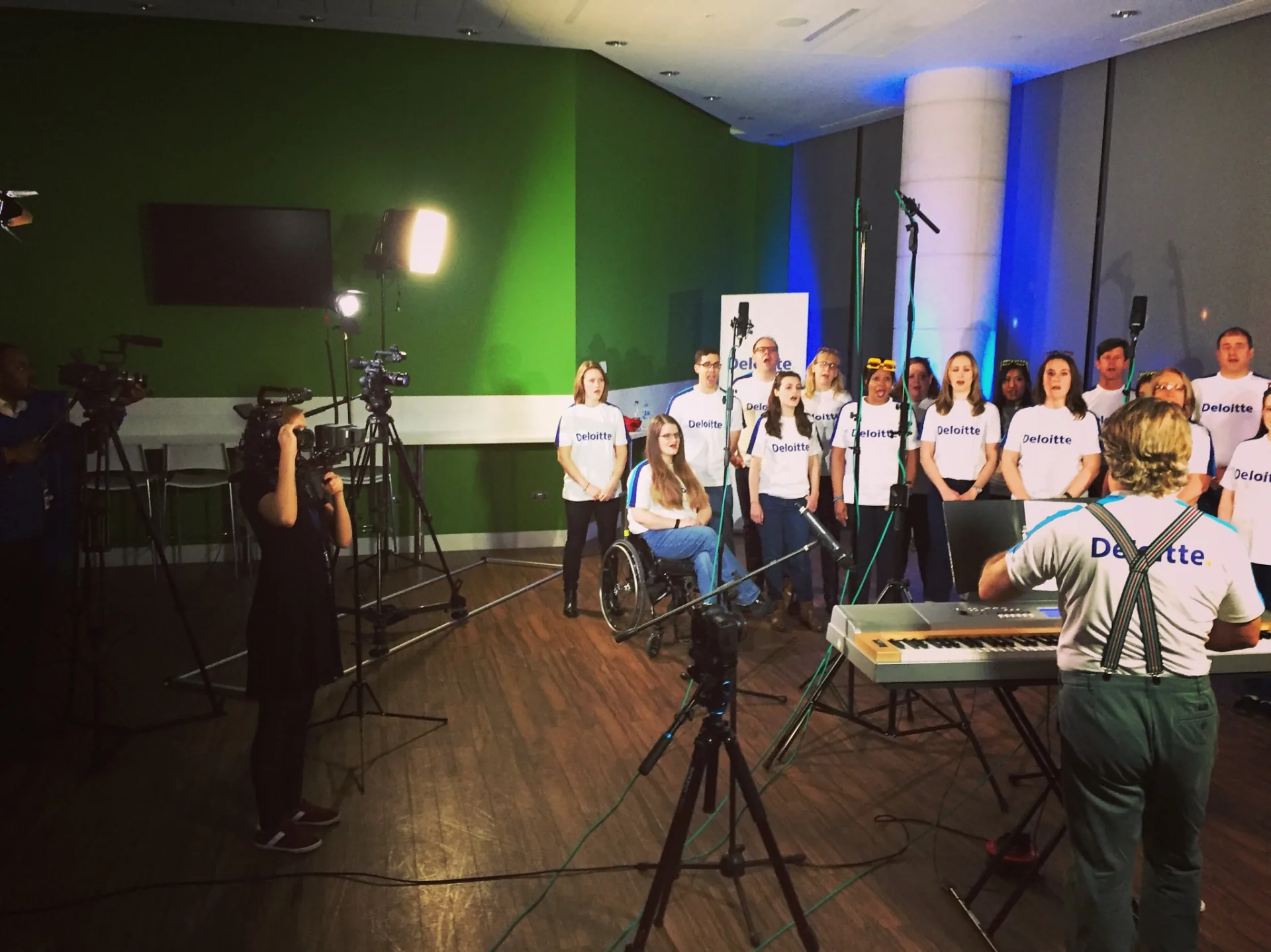 Behind the scenes on an Enriching Media shoot