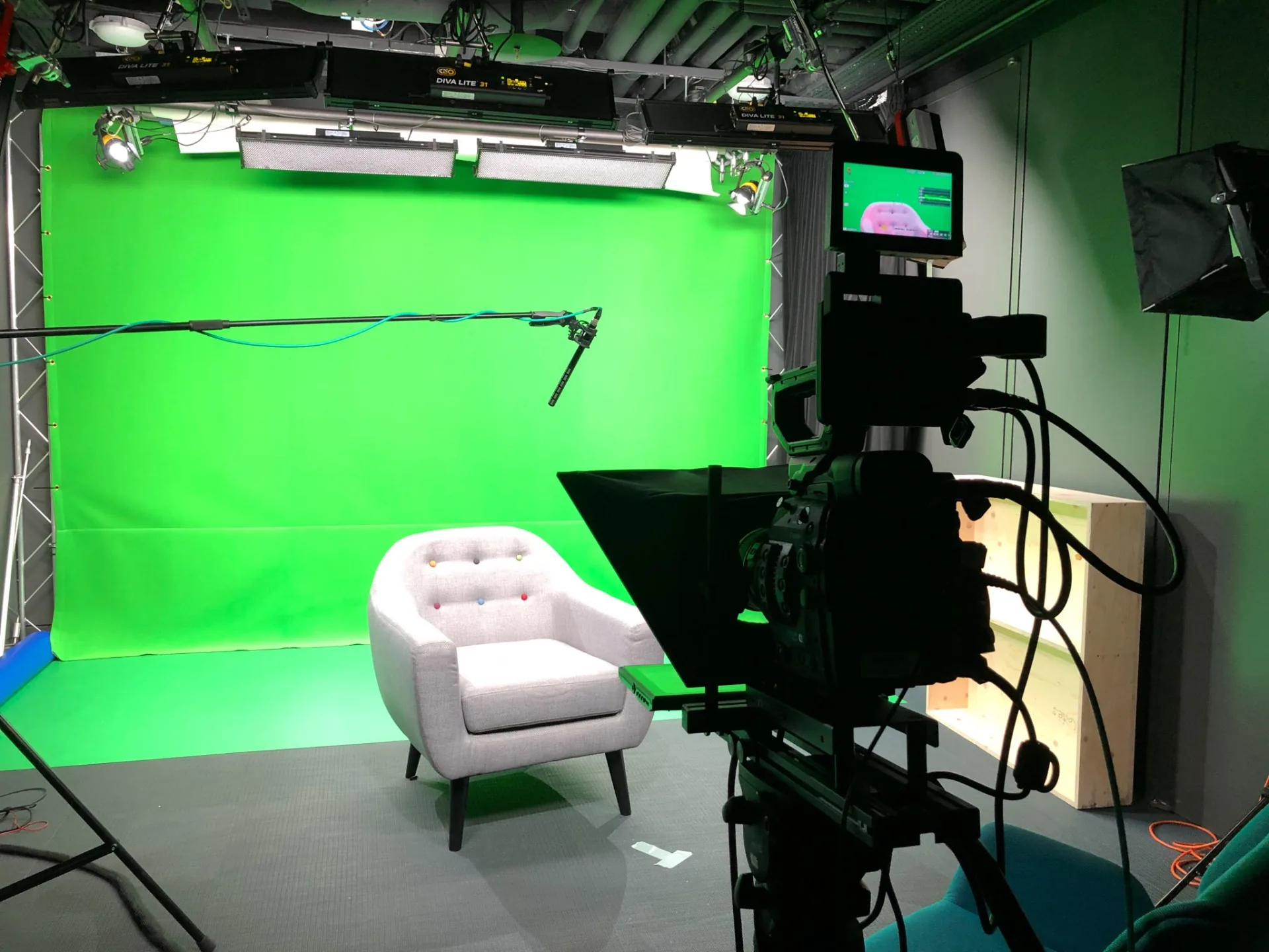 Behind the scenes on an Enriching Media shoot